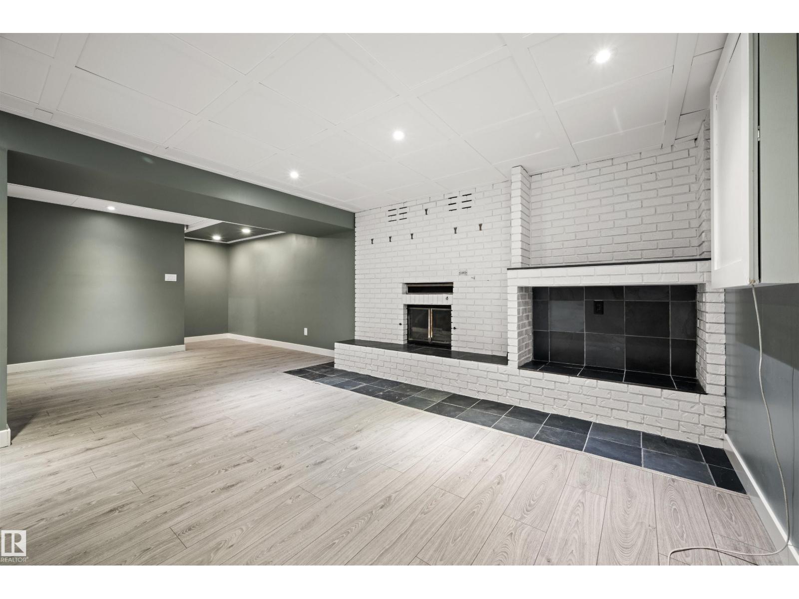 28 GOODRIDGE DR - 29