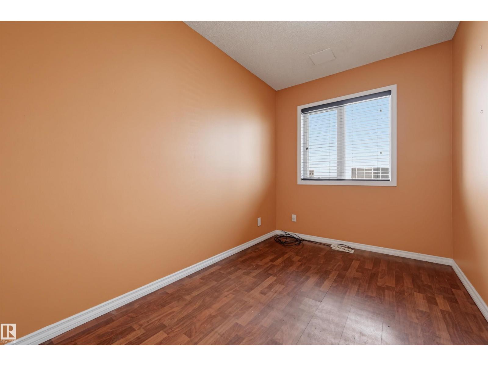 3211 104 ST NW — photo 22