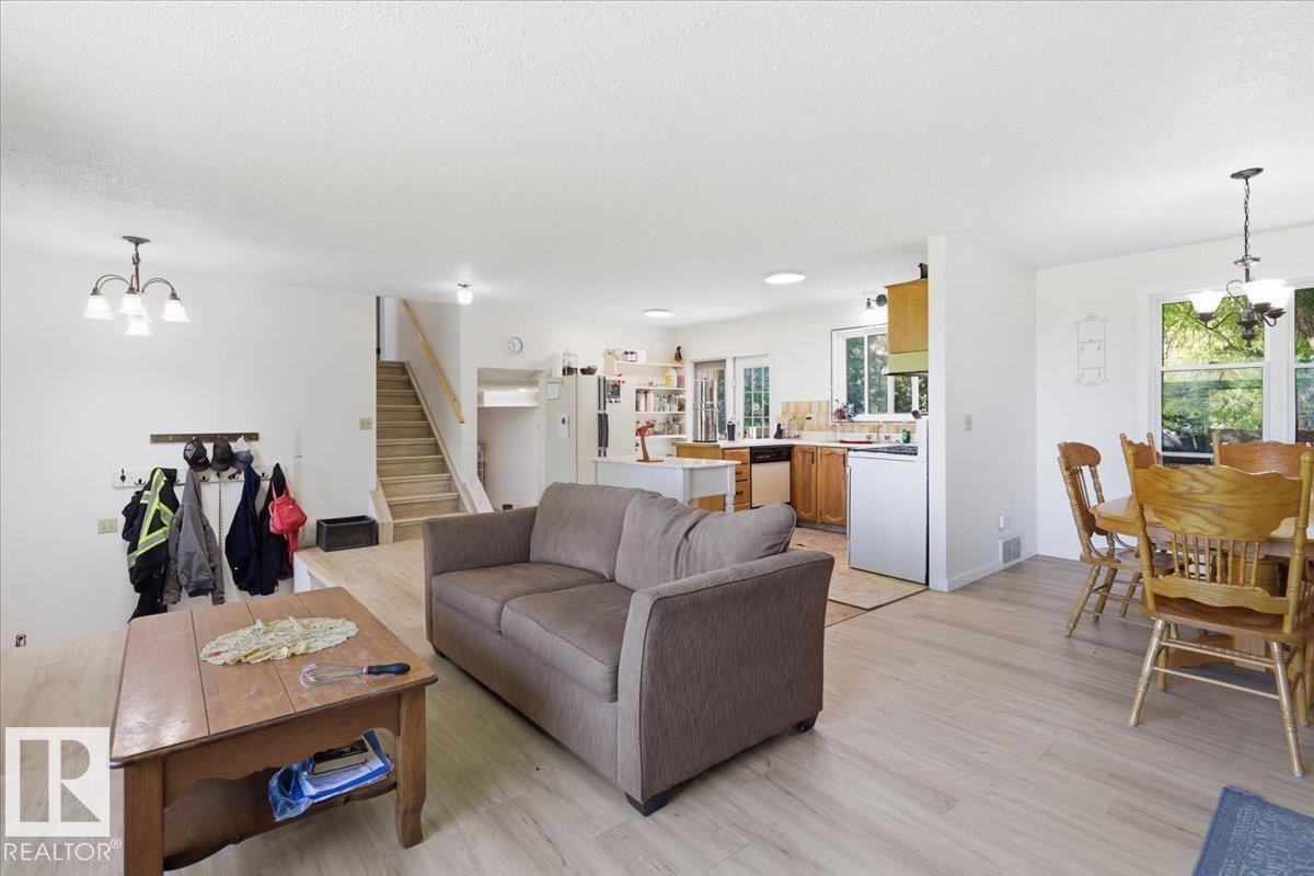 50279 RGE RD 274 — photo 10