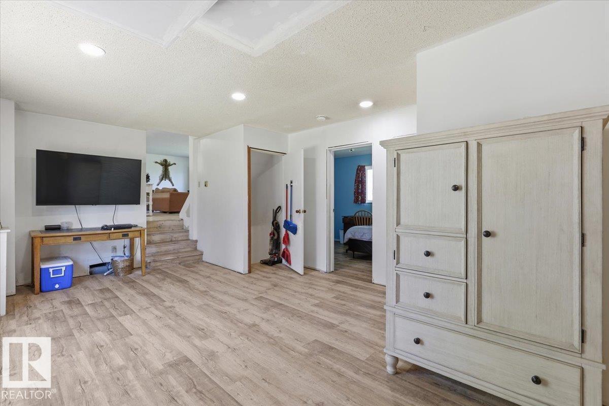 50279 RGE RD 274 — photo 23