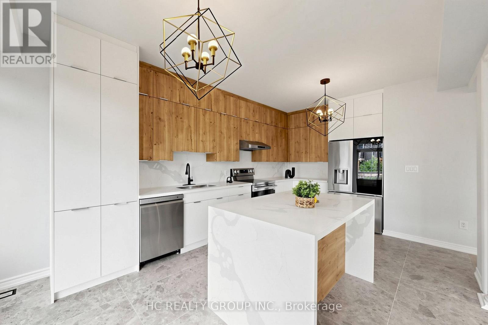 2 APPLE GROVE COURT - 17