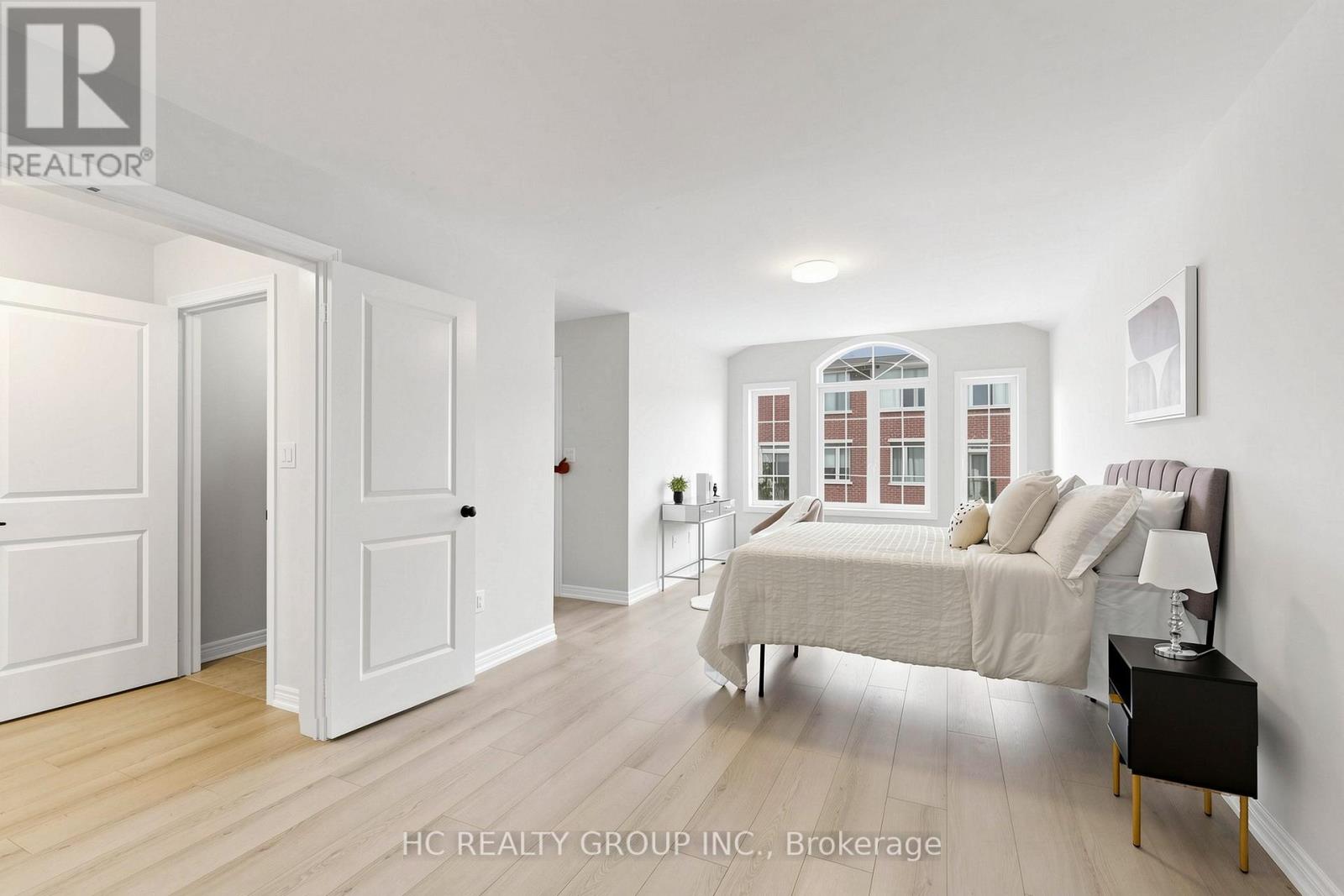 2 APPLE GROVE COURT - 26