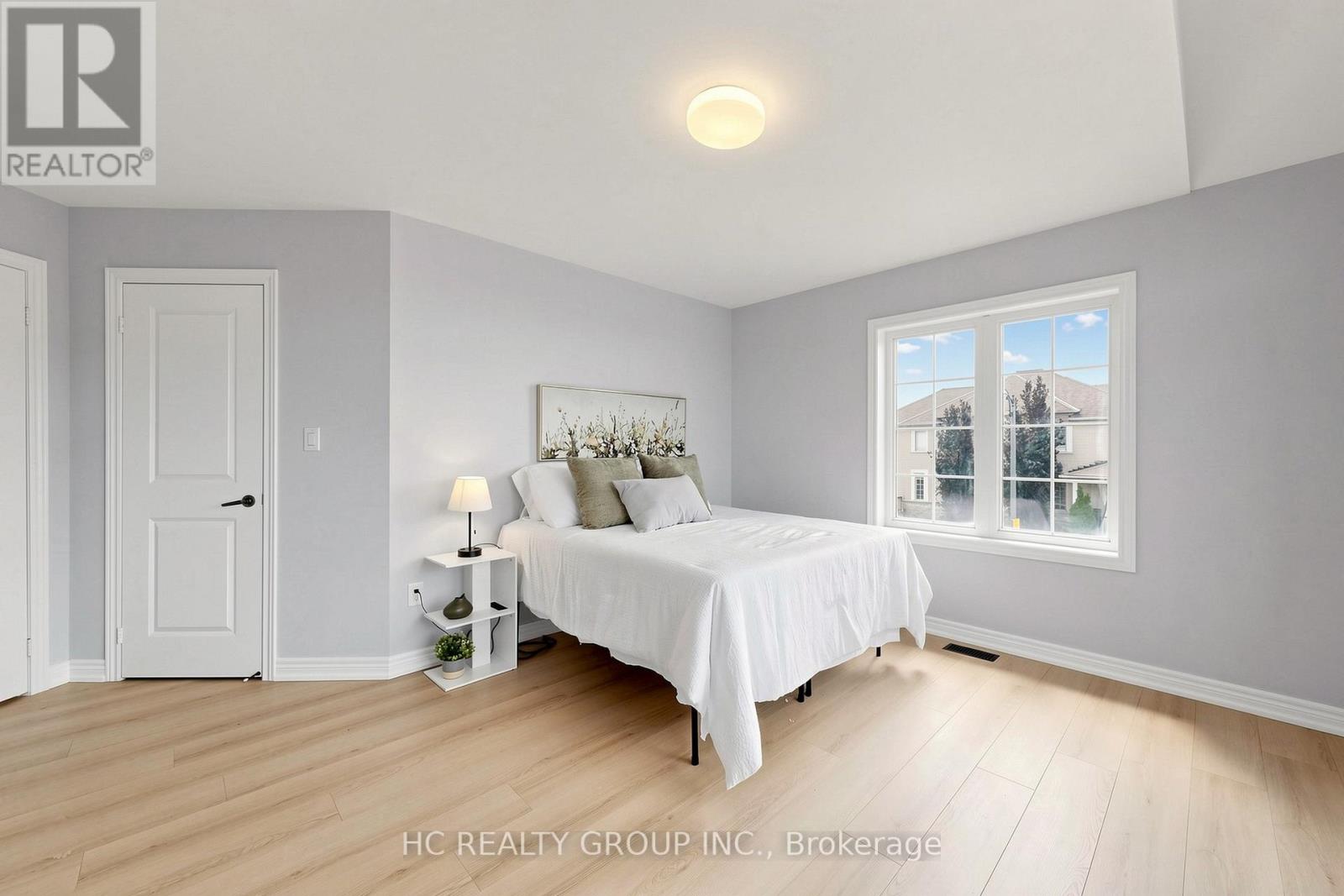 2 APPLE GROVE COURT - 34