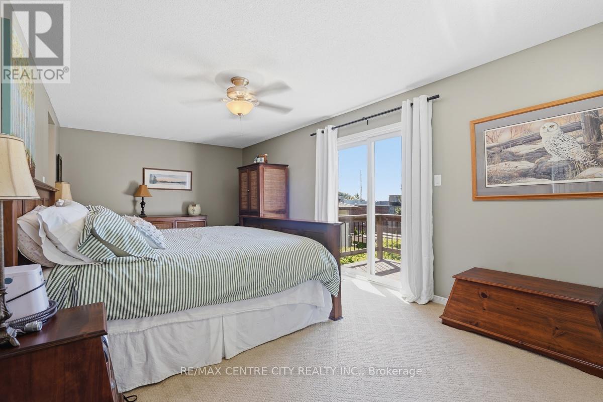 264 BLUE FOREST PLACE - 19