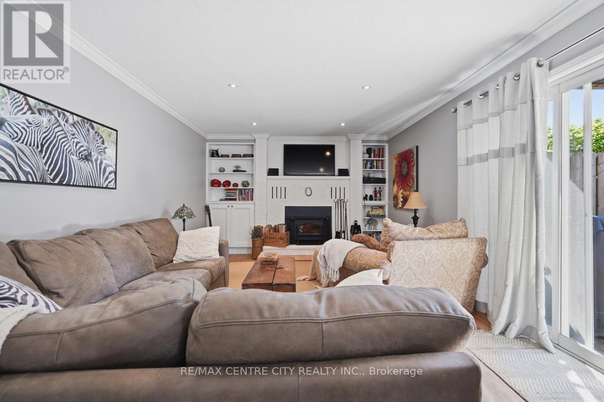 264 BLUE FOREST PLACE - 14