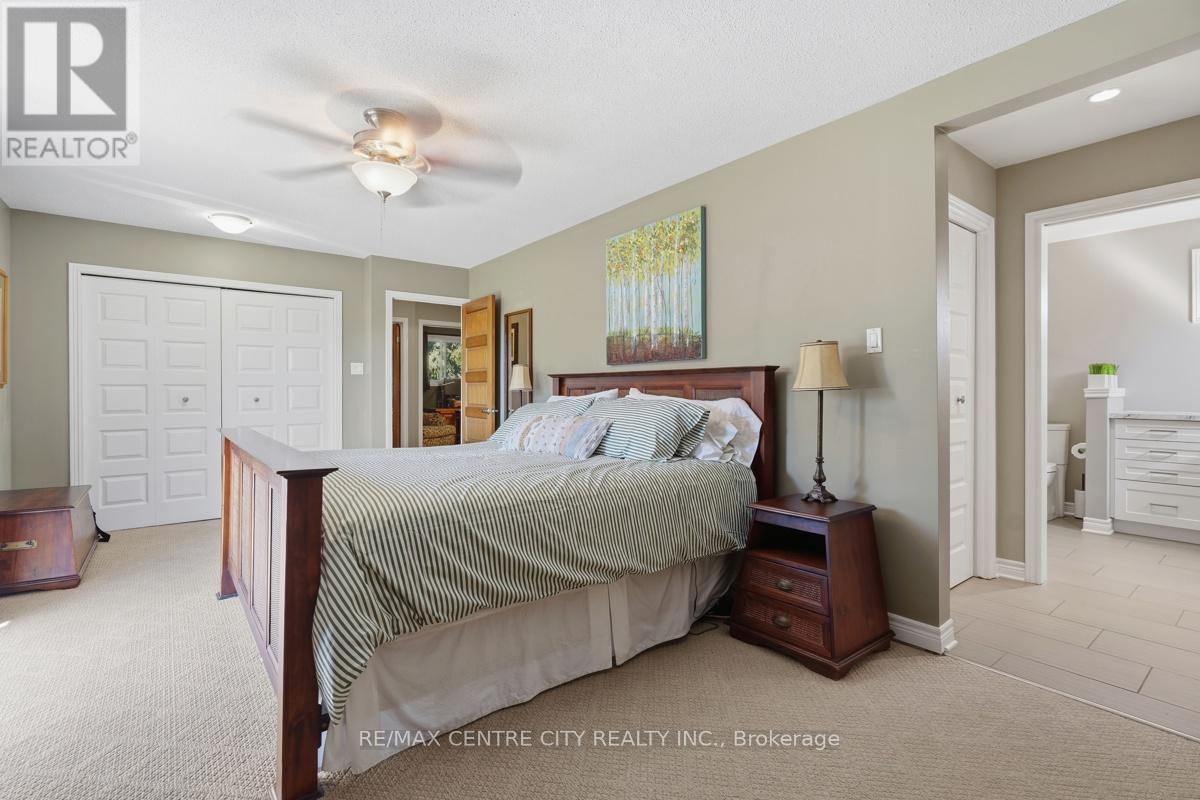 264 BLUE FOREST PLACE - 21
