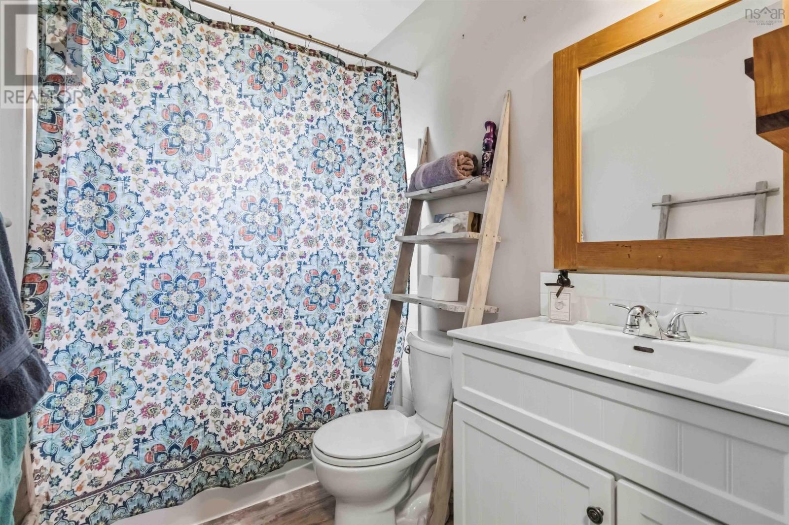 428 Dyke Road - 10