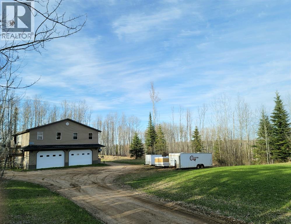 124 Singer Drive - 1