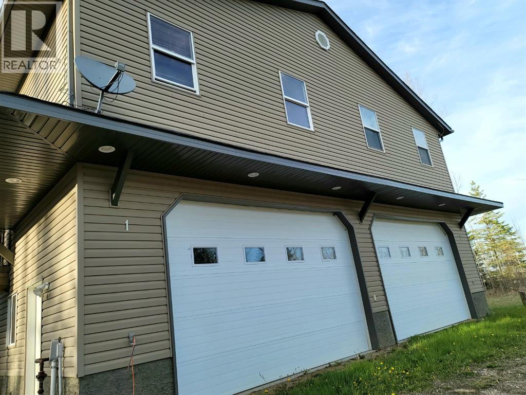 124 Singer Drive - 3