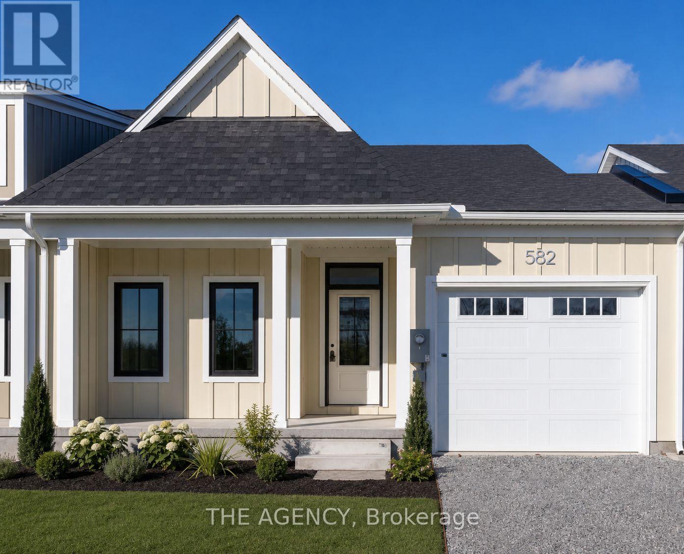 #70D 582 SENECA DRIVE - 3