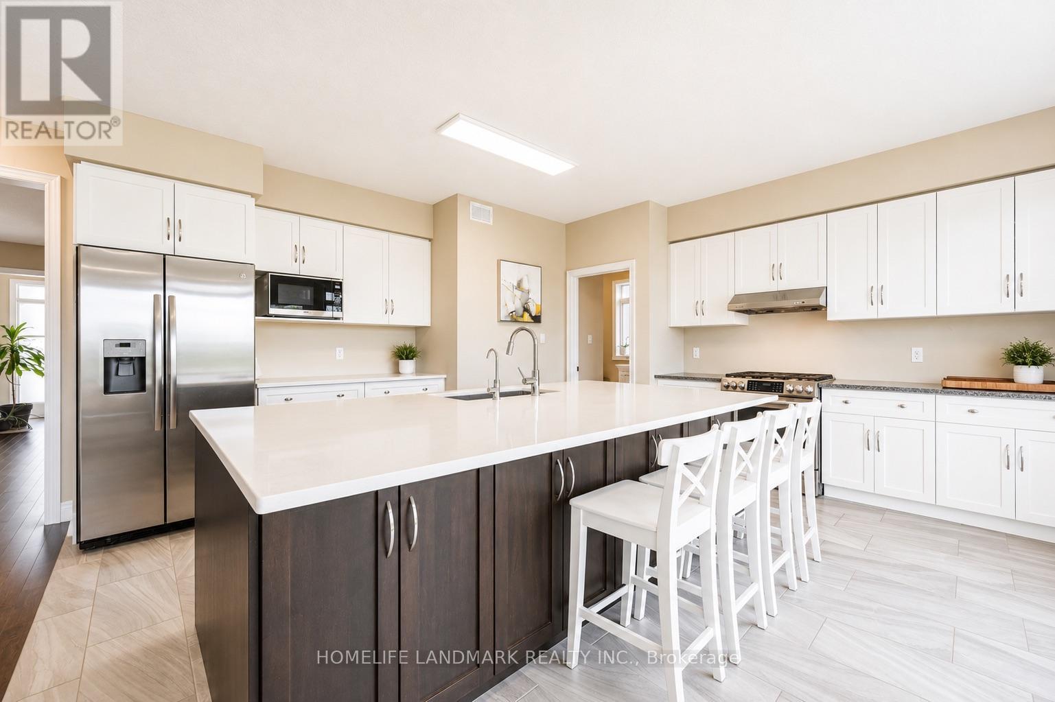 283 MACALISTER BOULEVARD - 11