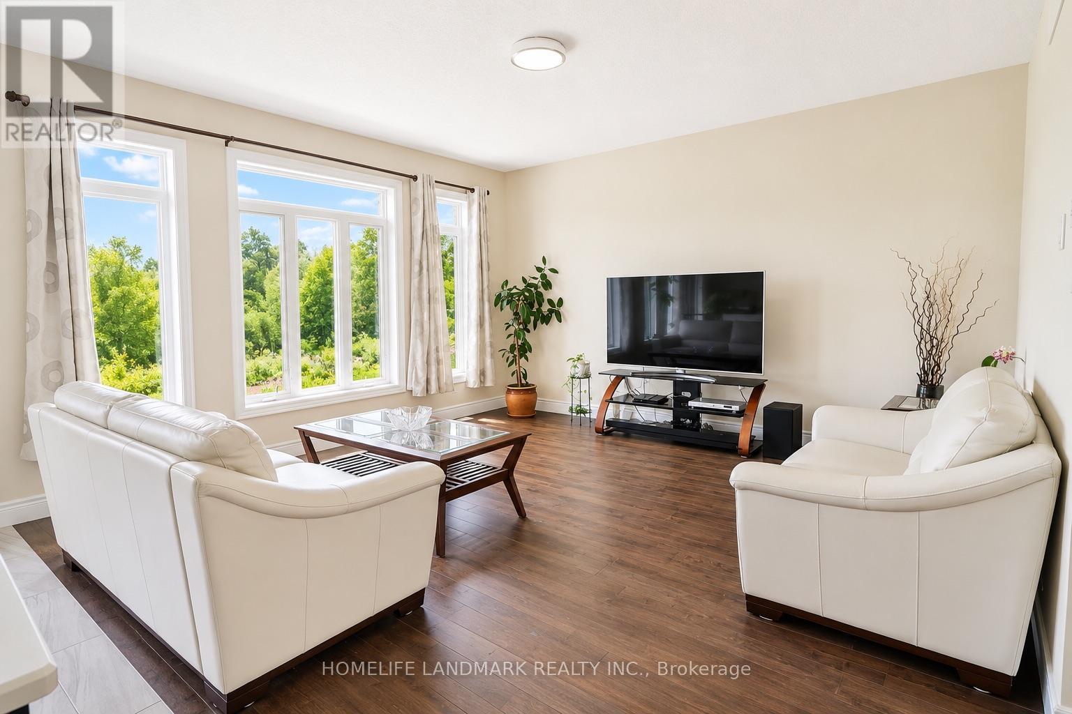 283 MACALISTER BOULEVARD - 9