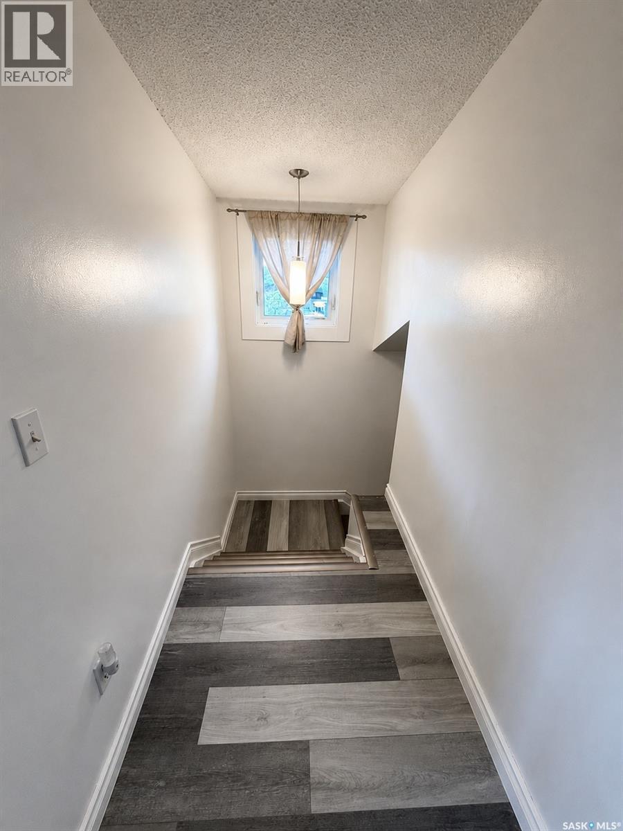 1174 Conrad AVENUE — photo 17