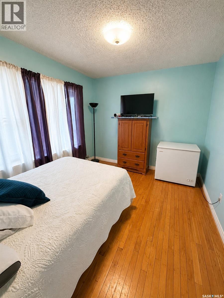 1174 Conrad AVENUE — photo 8