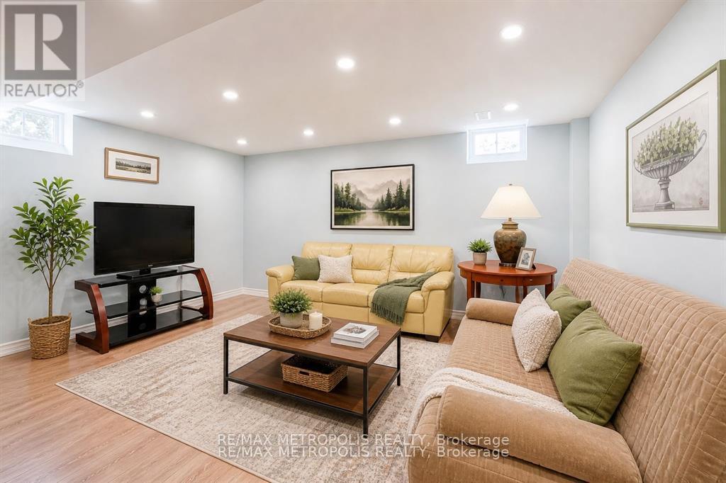 58 LADY LORETTA LANE - 35