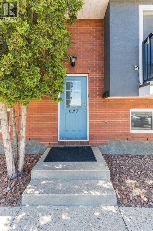 637 5 Street SE - photo 3