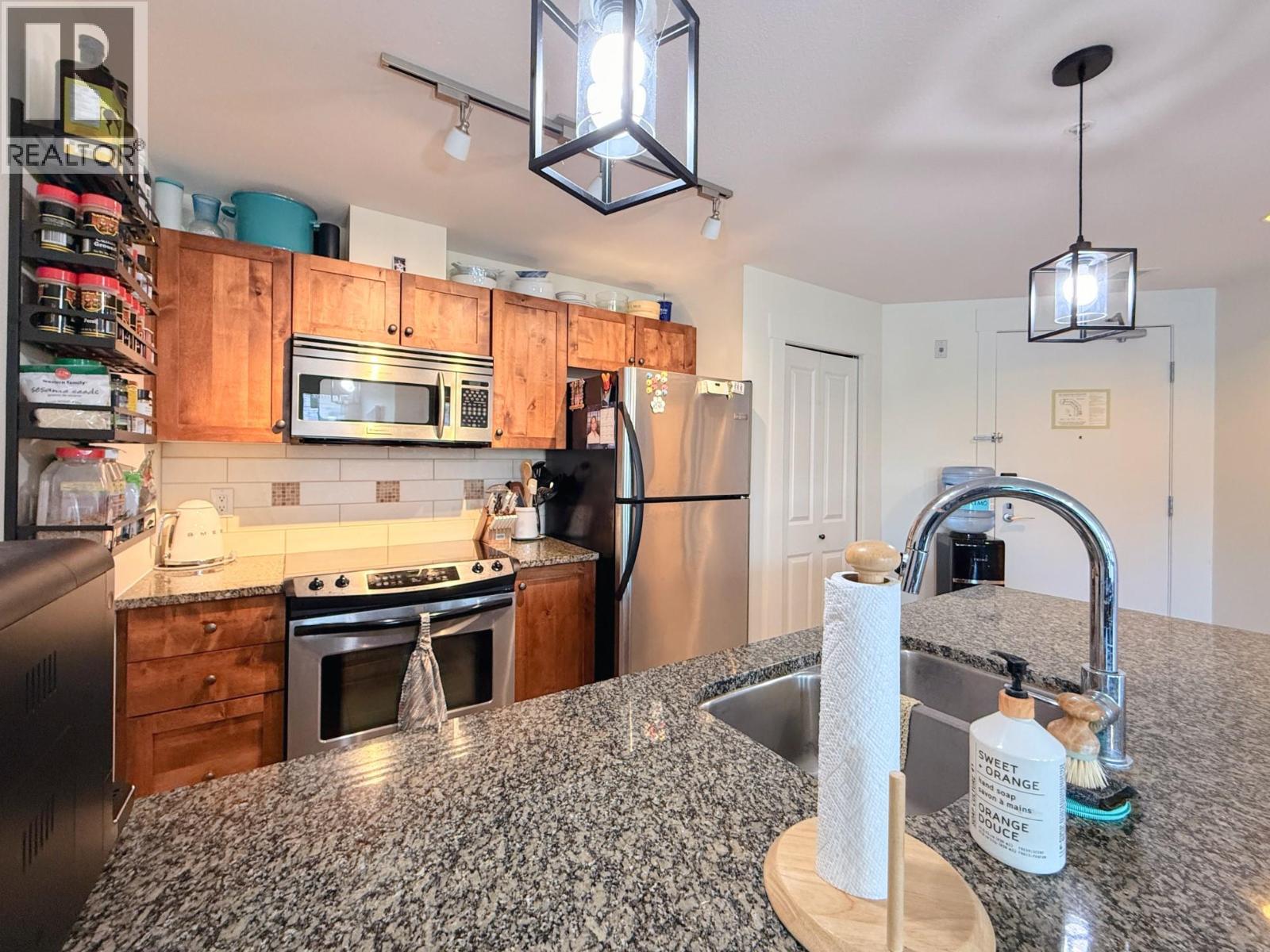 #241 4200 Lakeshore Drive - 11
