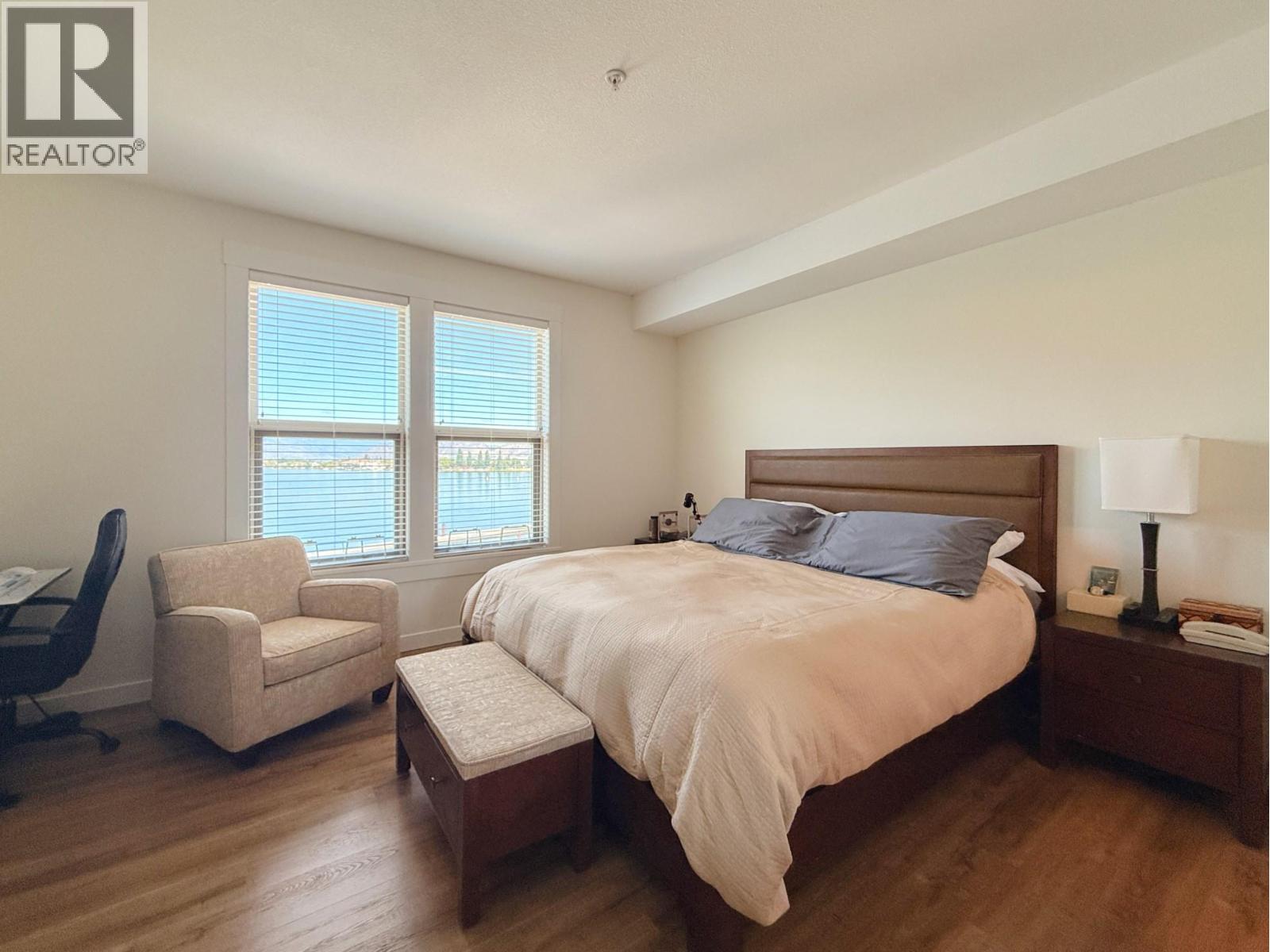 #241 4200 Lakeshore Drive - 20