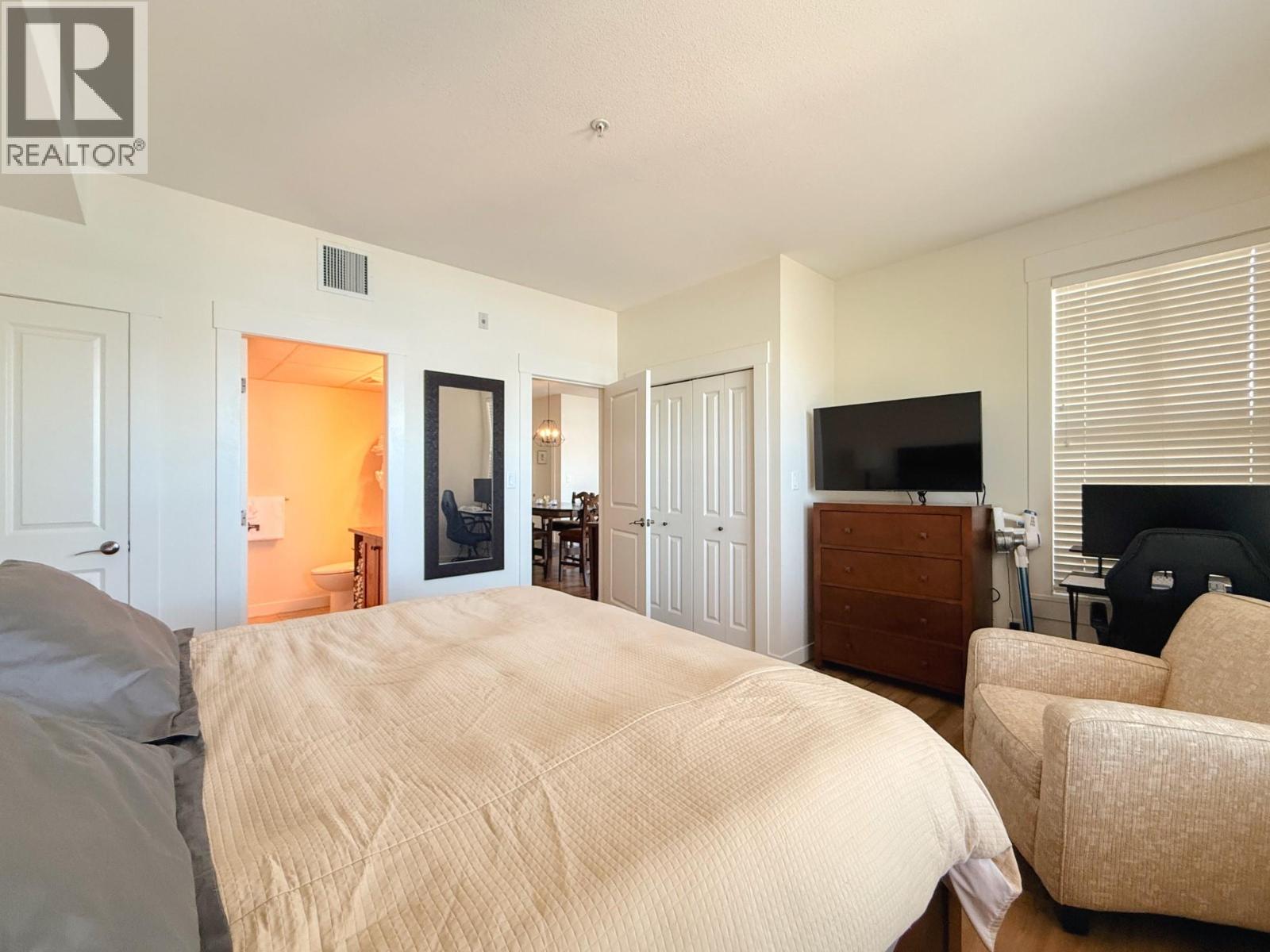 #241 4200 Lakeshore Drive - 21