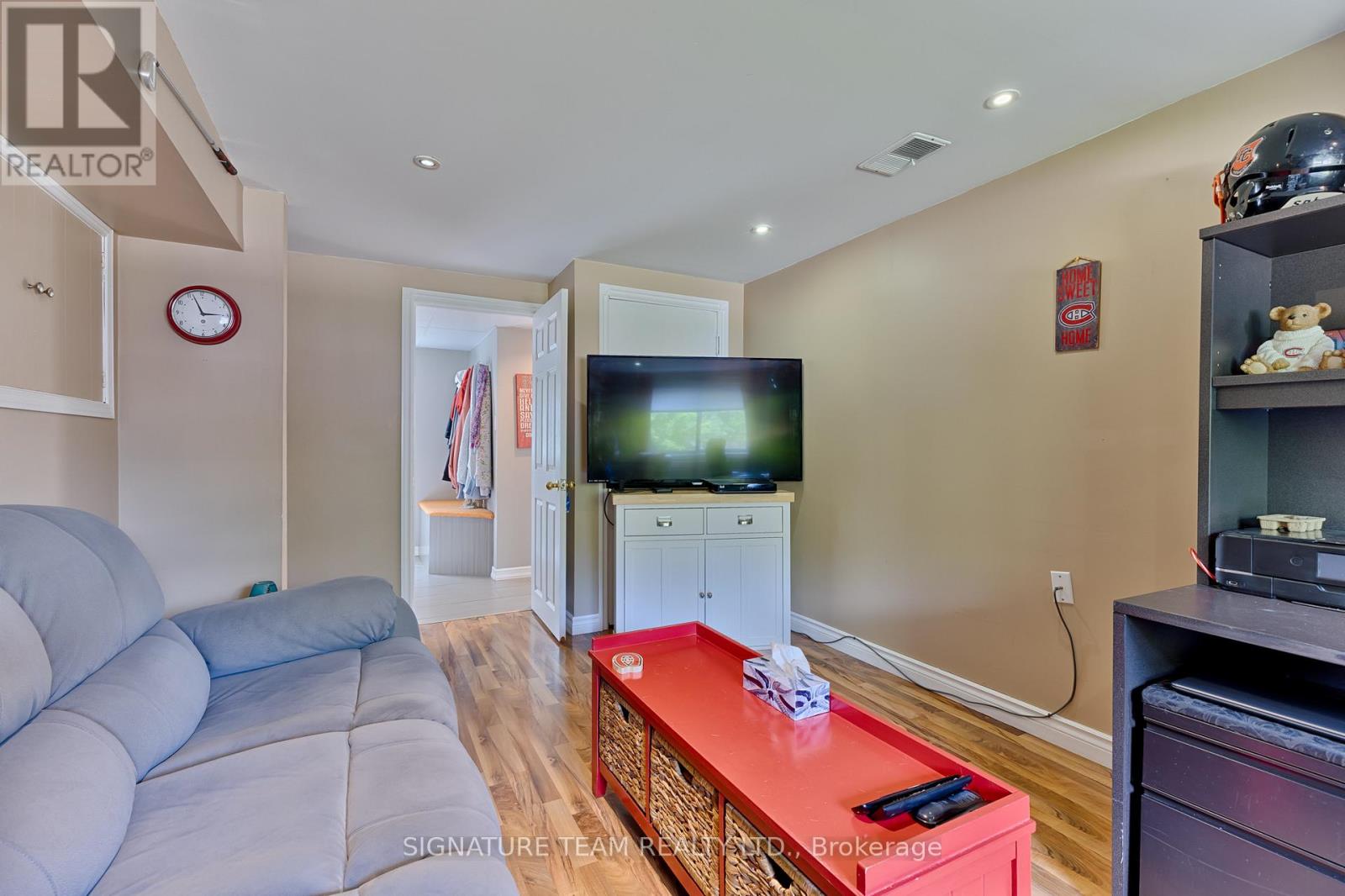 26 PARKDALE AVENUE - 15