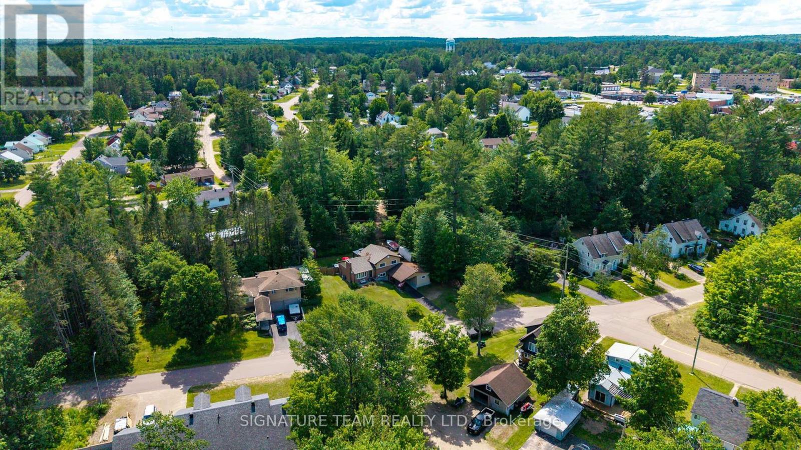 26 PARKDALE AVENUE - 36