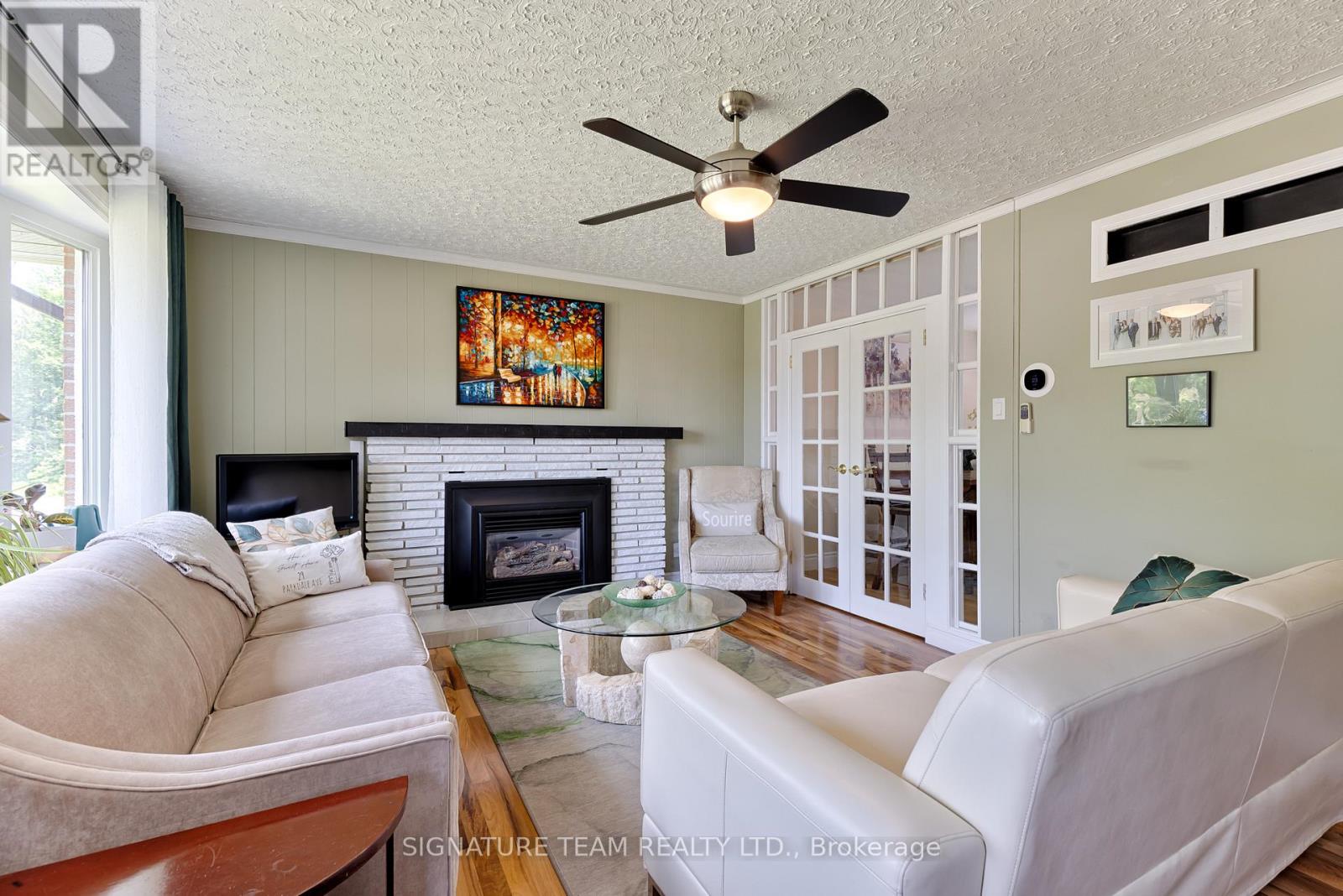 26 PARKDALE AVENUE - 4