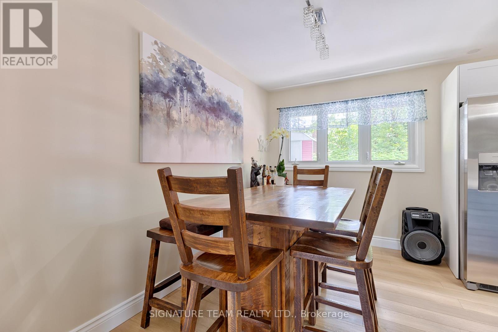 26 PARKDALE AVENUE - 7