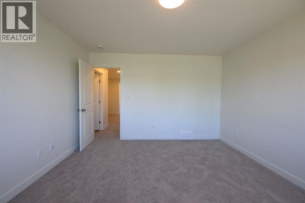 12830 87A Street - 32