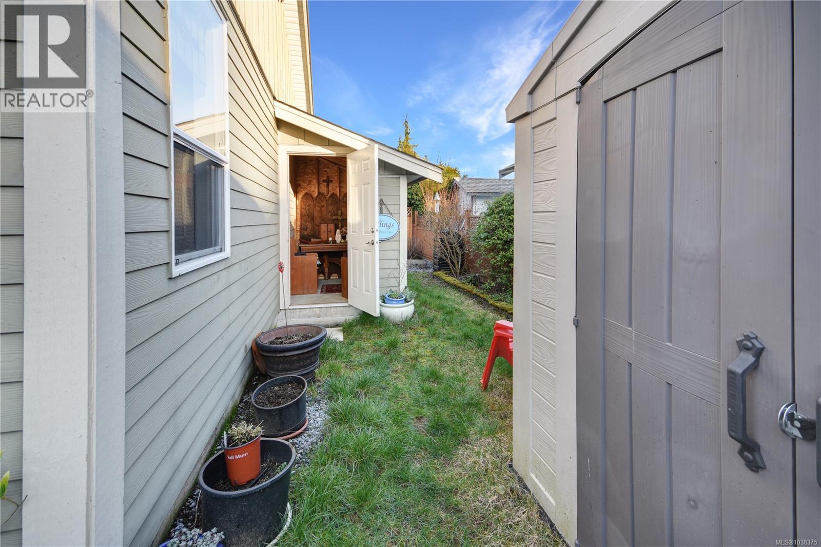 3838 Mimosa Dr - 23