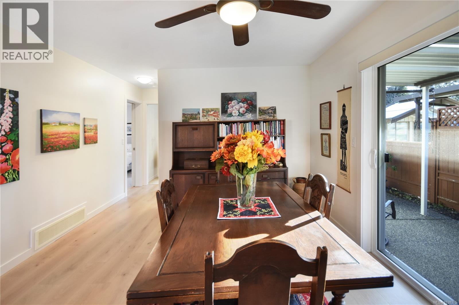 3838 Mimosa Dr - 11