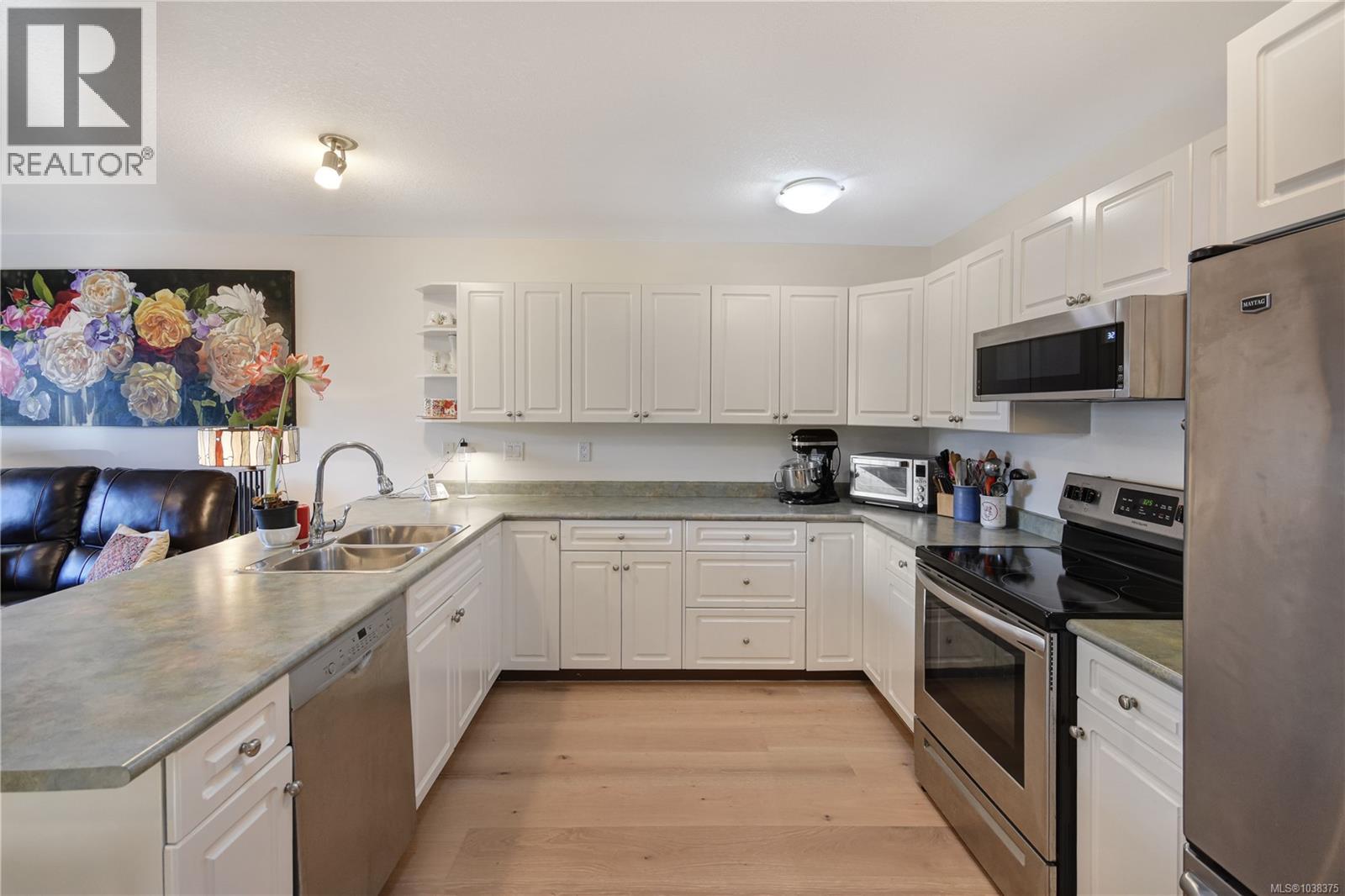 3838 Mimosa Dr - 5