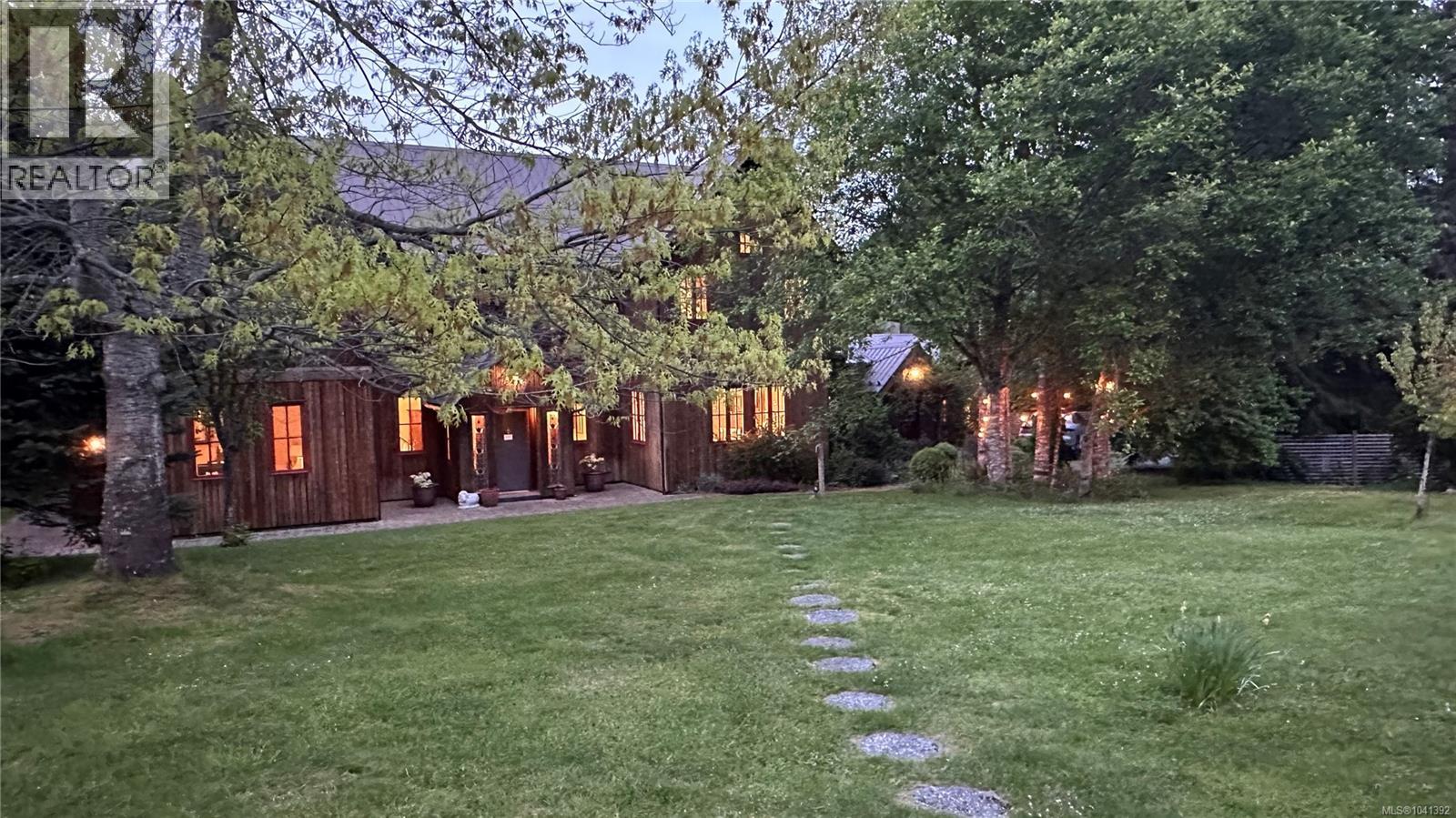 169 Armand Way - 2