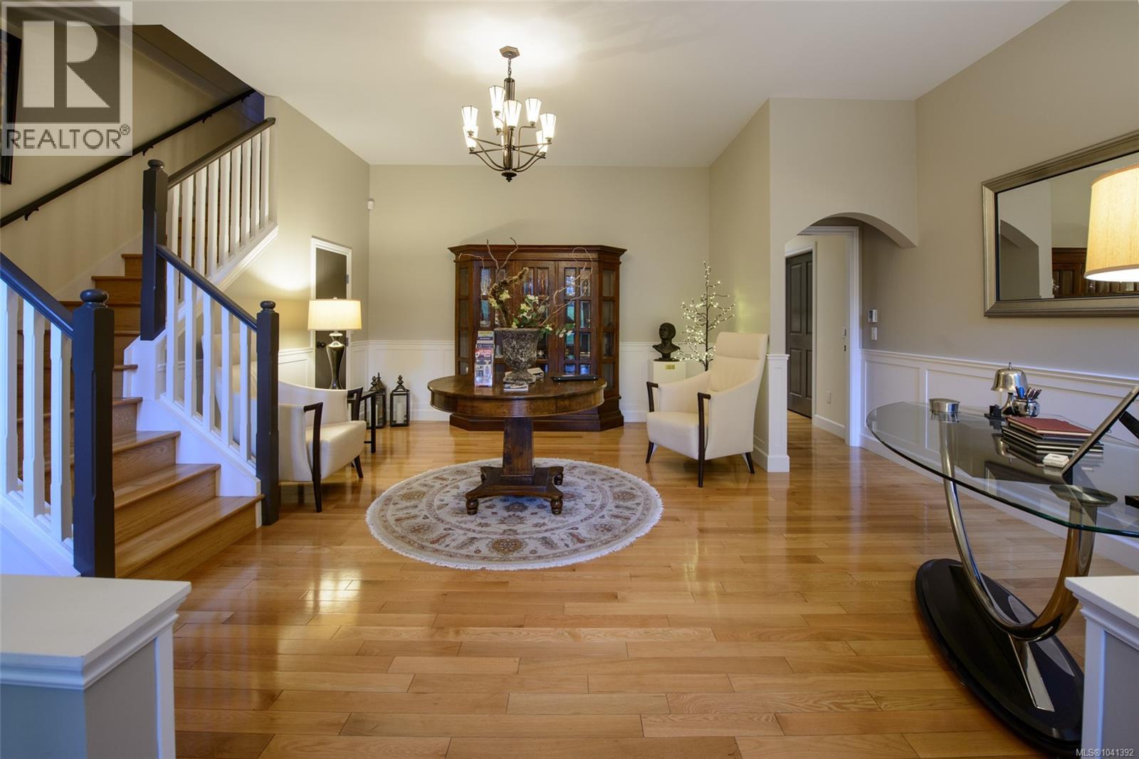 169 Armand Way - 9