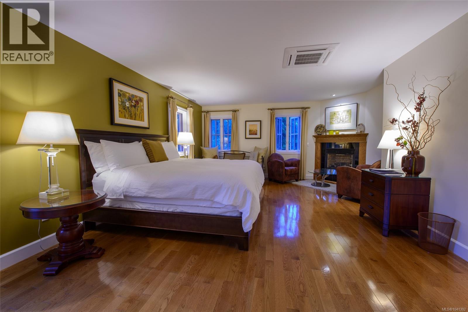 169 Armand Way - 24