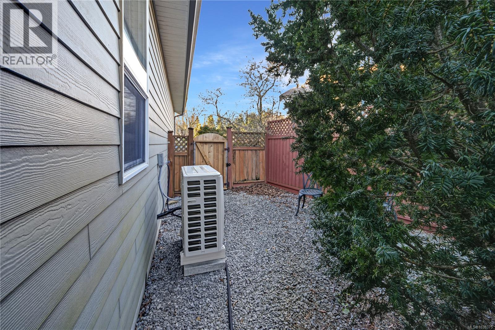 3838 Mimosa Dr - 26
