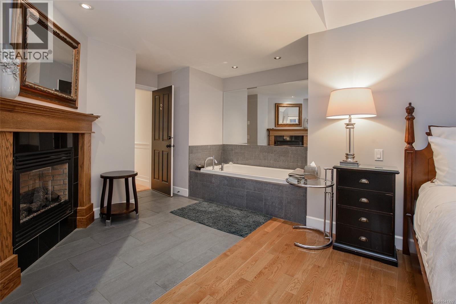 169 Armand Way - 23