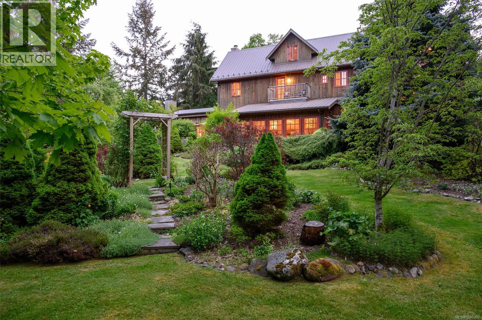 169 Armand Way - 44