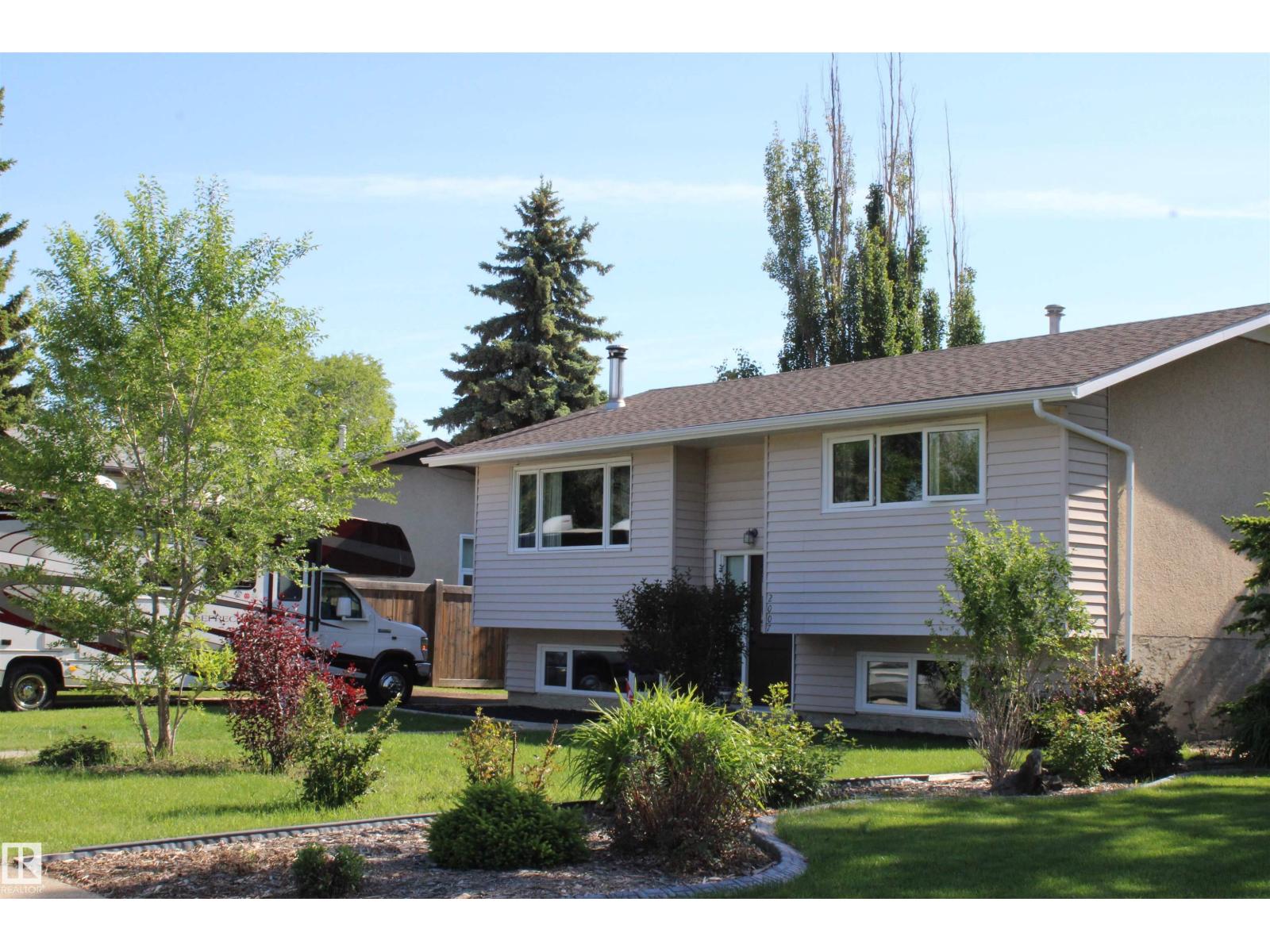 2007 67 ST NW - 1