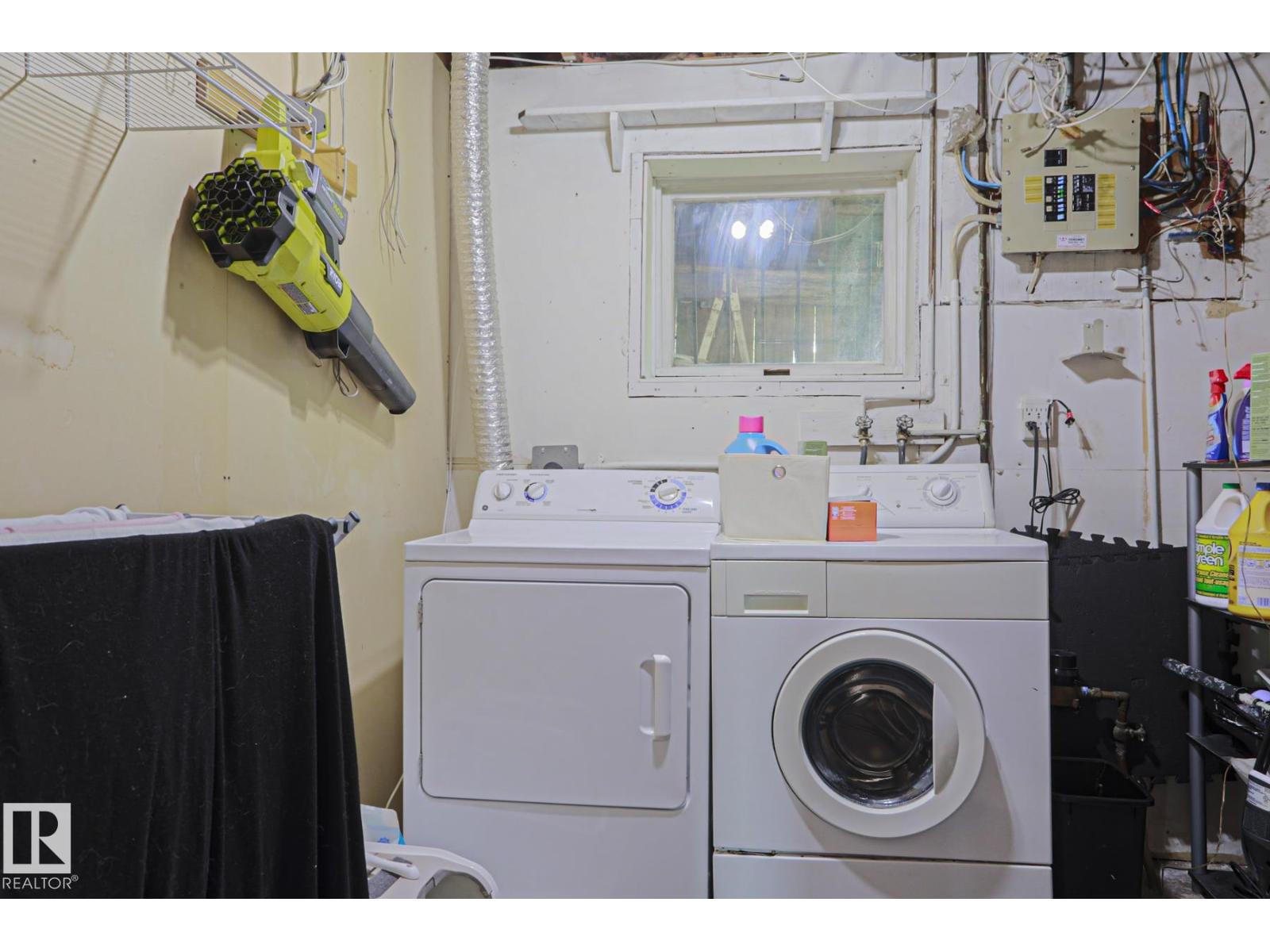 2007 67 ST NW - 33