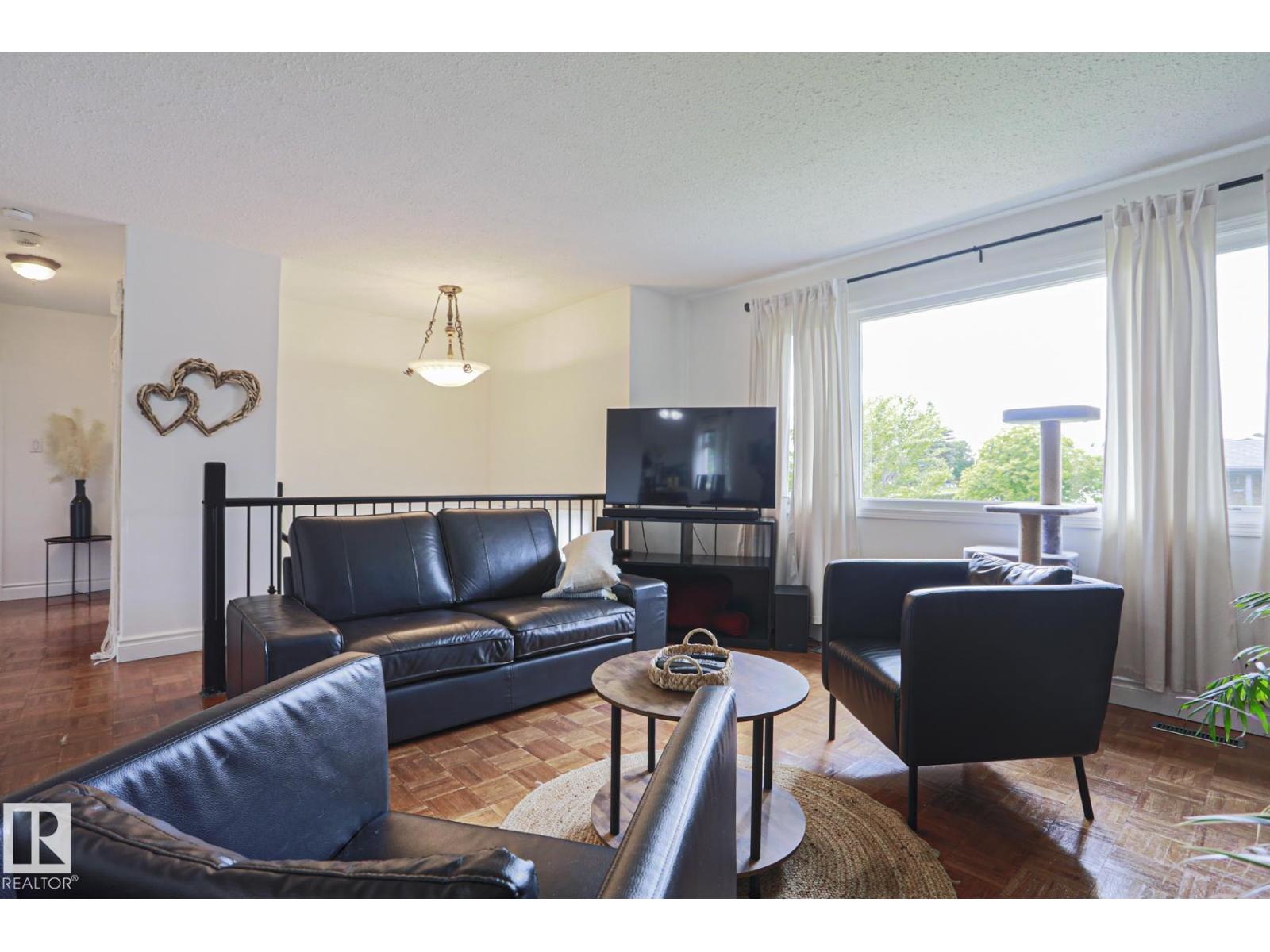 2007 67 ST NW - 8