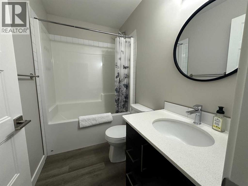 Upper Bathroom