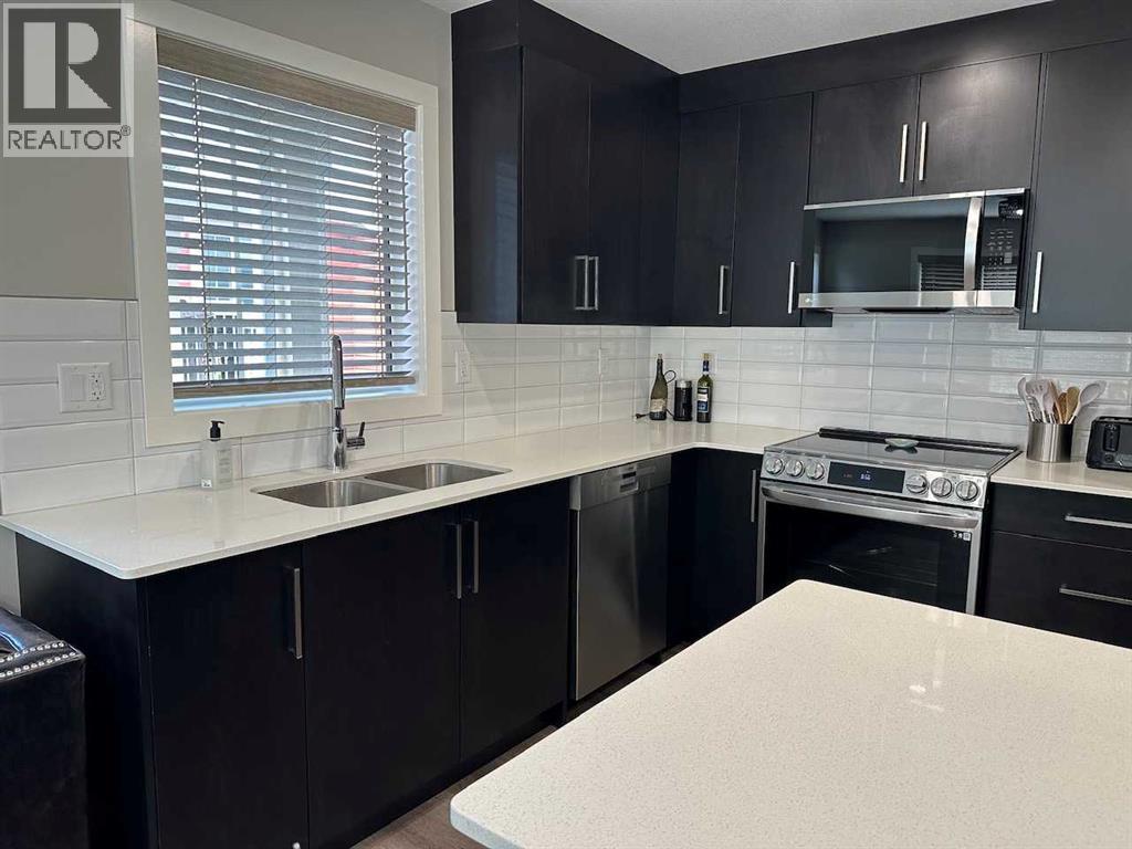 111 Golden Crescent - photo 5