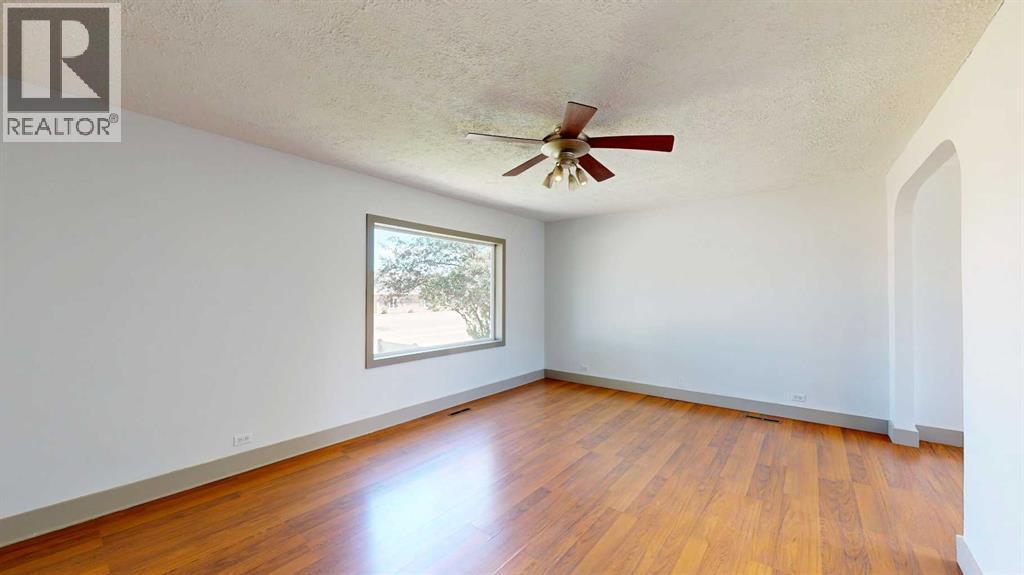 4707 51 Avenue - photo 3