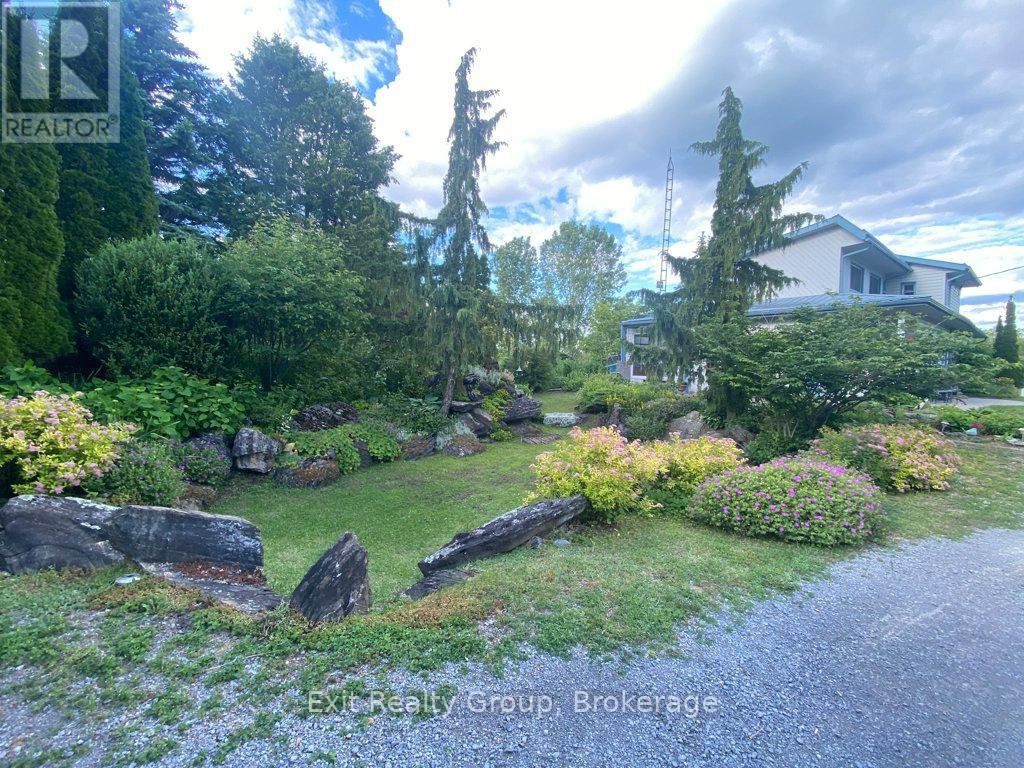 1466 CARMAN ROAD - 44