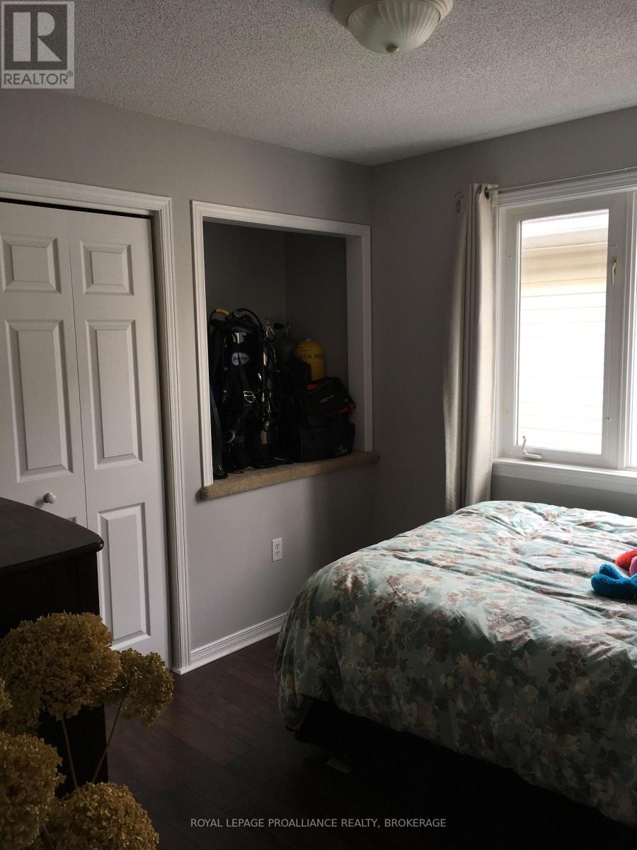 653 BARNSLEY CRESCENT - 23
