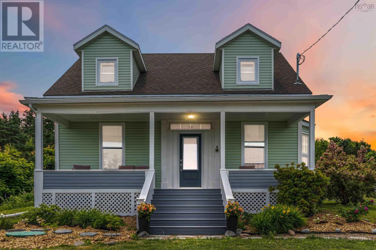 22 Seaman Street - 1