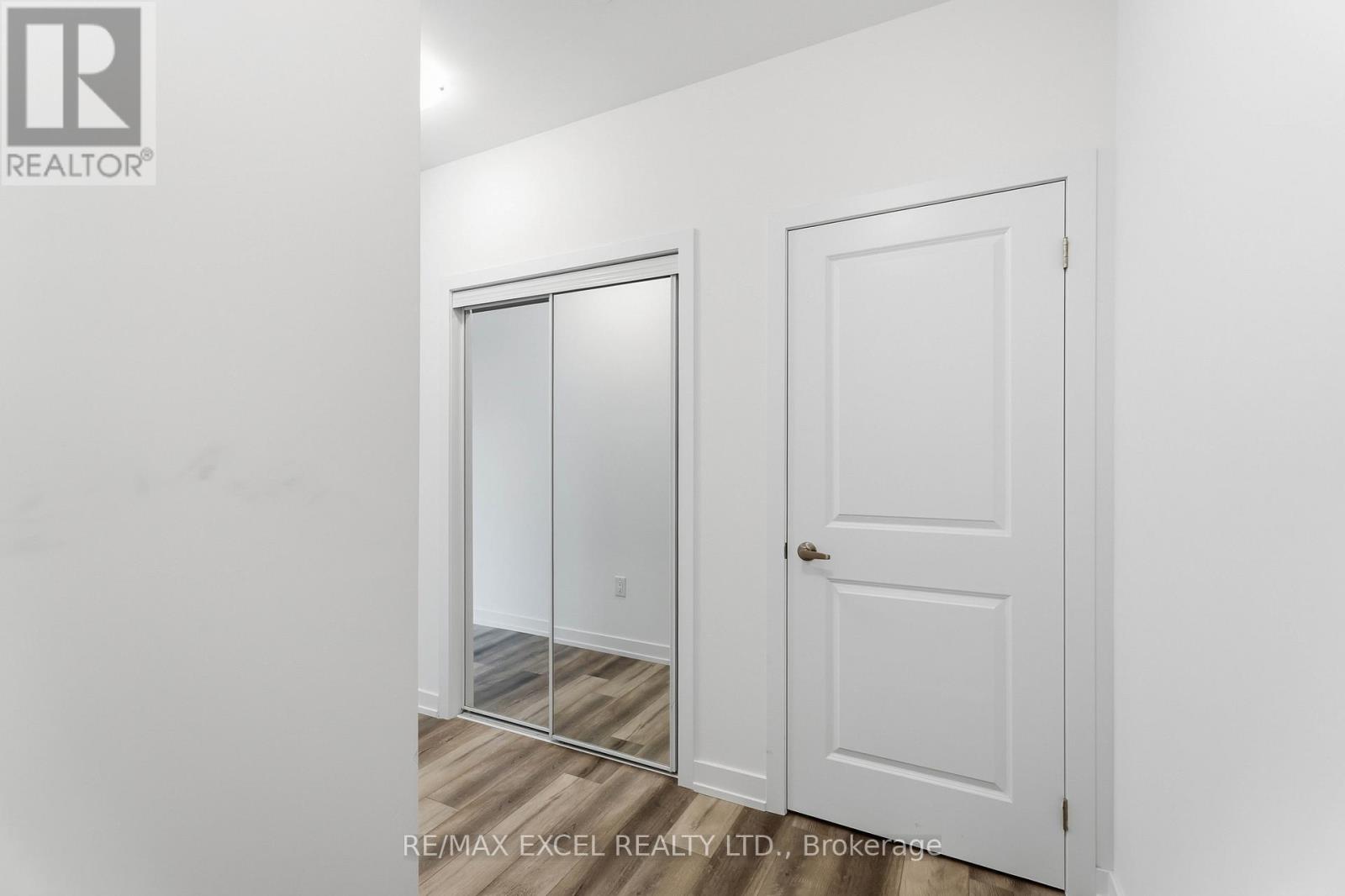 #502 470 DUNDAS STREET - 10