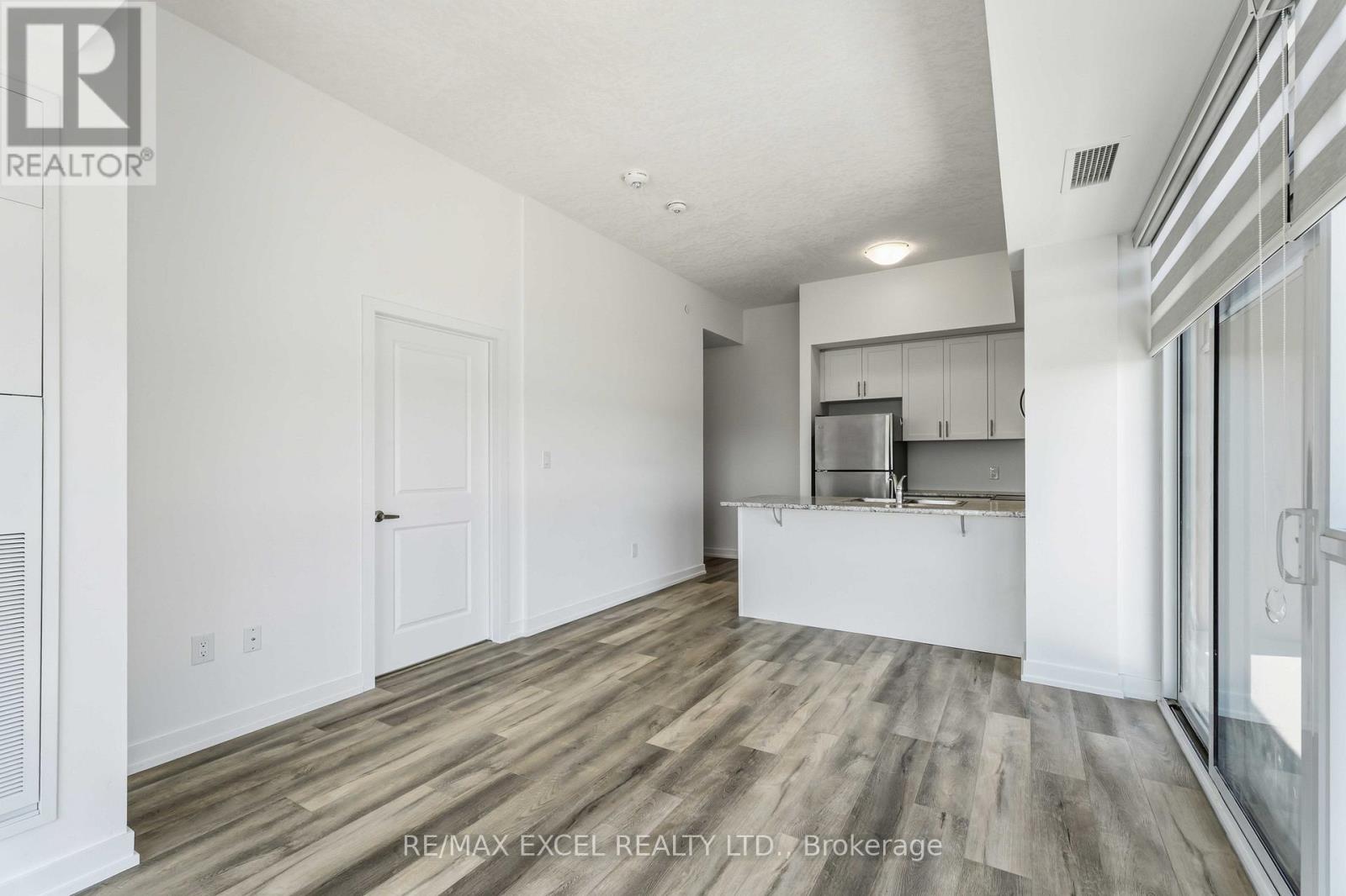 #502 470 DUNDAS STREET - 12