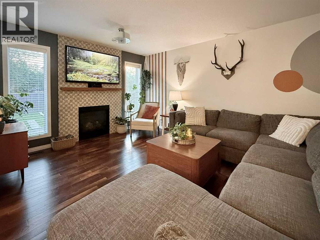 6006 87A Street — photo 18