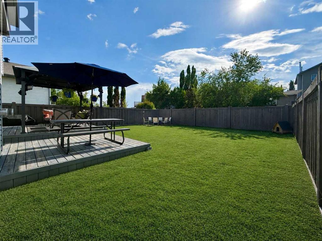 6006 87A Street — photo 45